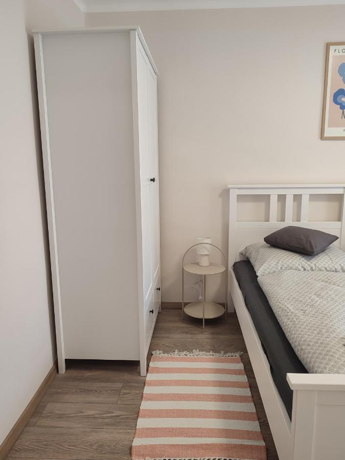 Voeroesko Apartmanhaz Balatonalmadi Ngoại thất bức ảnh
