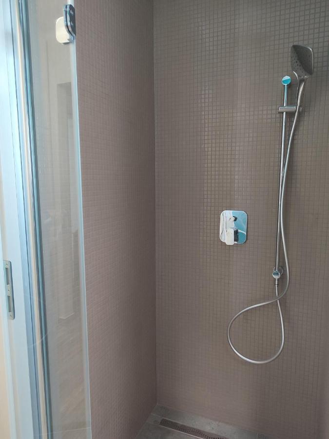 Voeroesko Apartmanhaz Balatonalmadi Ngoại thất bức ảnh