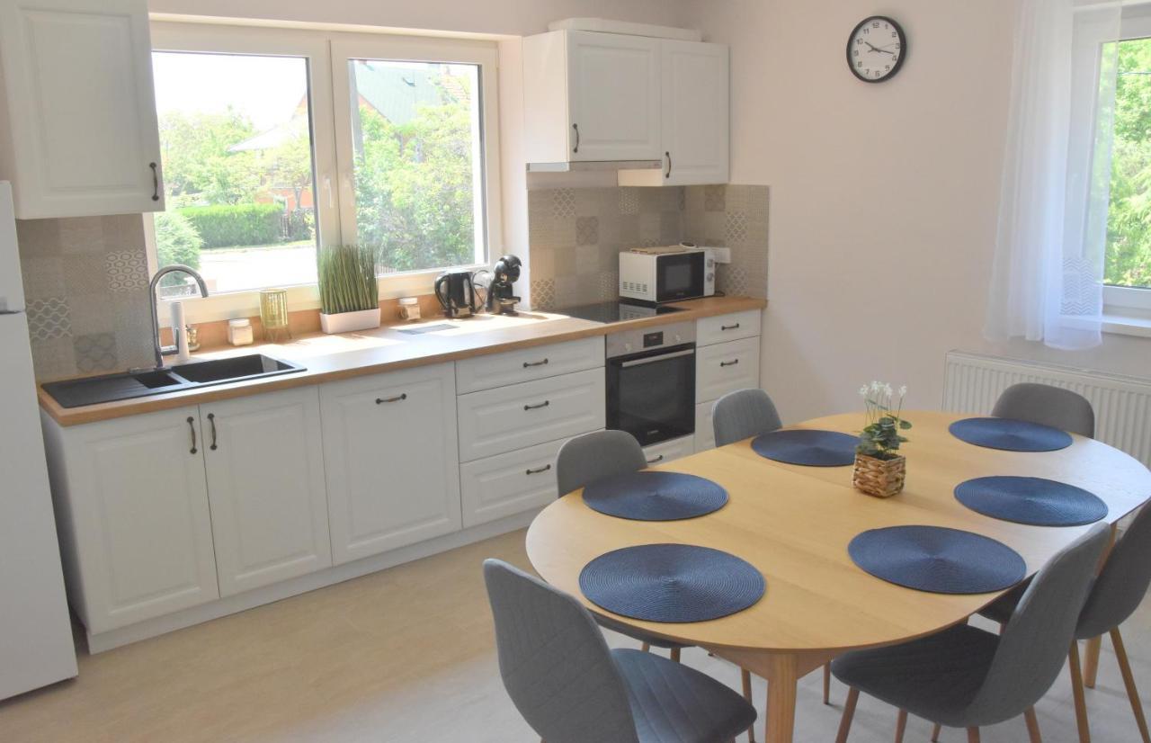 Voeroesko Apartmanhaz Balatonalmadi Ngoại thất bức ảnh