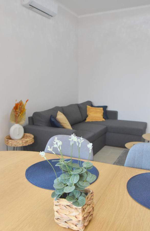 Voeroesko Apartmanhaz Balatonalmadi Ngoại thất bức ảnh