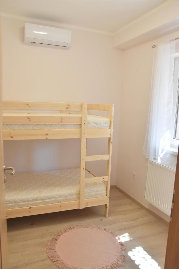 Voeroesko Apartmanhaz Balatonalmadi Ngoại thất bức ảnh